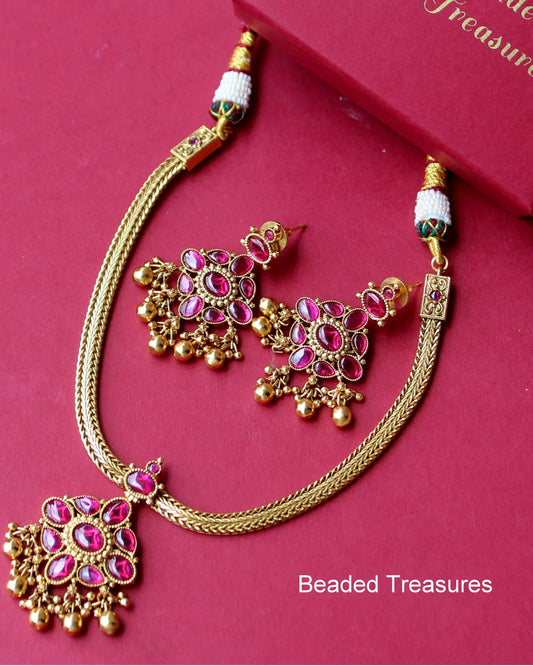 Gheru Finish Kemp Stone Necklace Set - Beaded Treasures