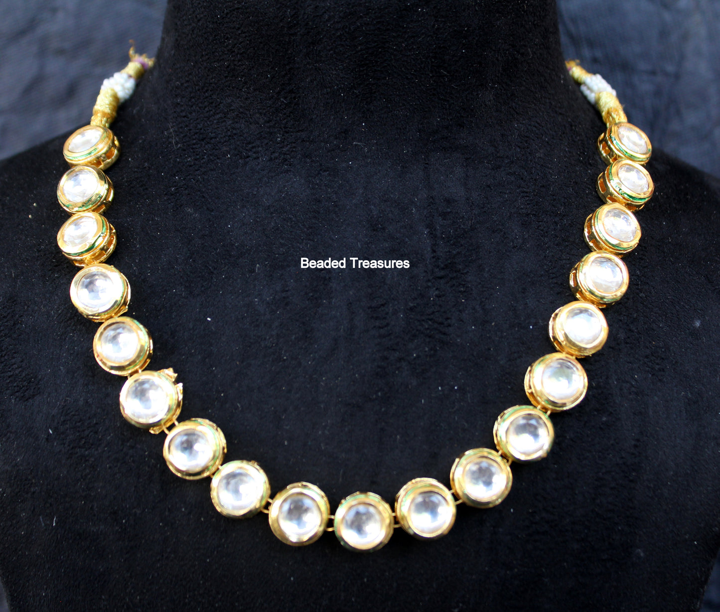 Elegant Single Layer Kundan Necklace Set with Earrings - Beaded Treasures