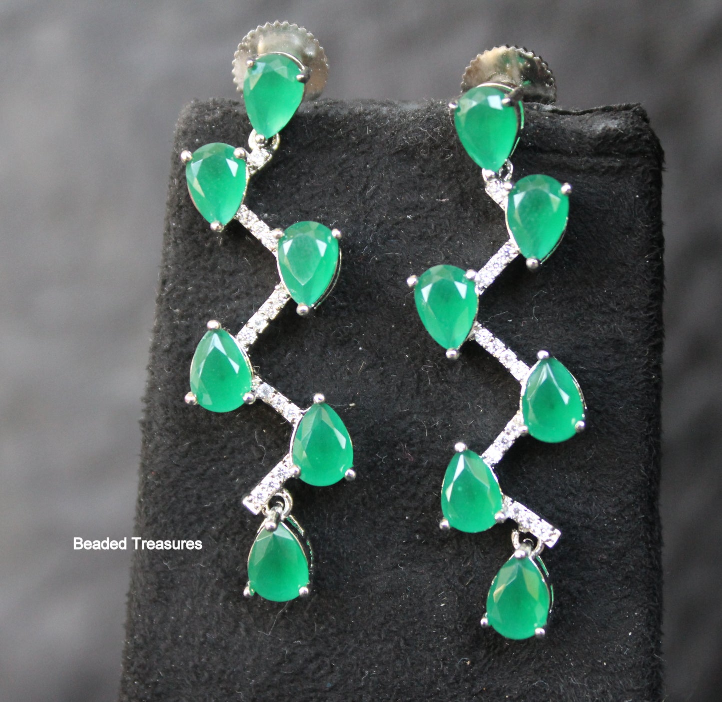 Elegant AD Stone Emerald Heart Necklace Set with Earrings - Beaded Treasures