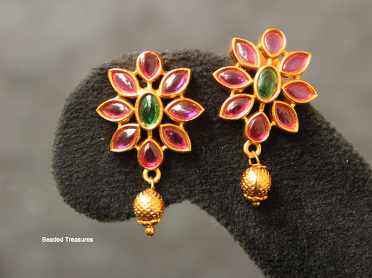 Matte Gold Plated Kemp & Emerald Floral Earrings with Drops - Beaded Treasures