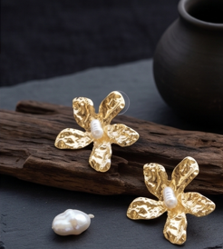 Gold-Tone Textured Flower Stud Earrings with Pearl Accents - Beaded Treasures