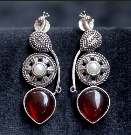Oxidized Silver Dangler Earrings with Garnet Accents - Beaded Treasures